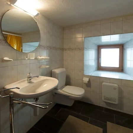 Tinizong Holiday home *